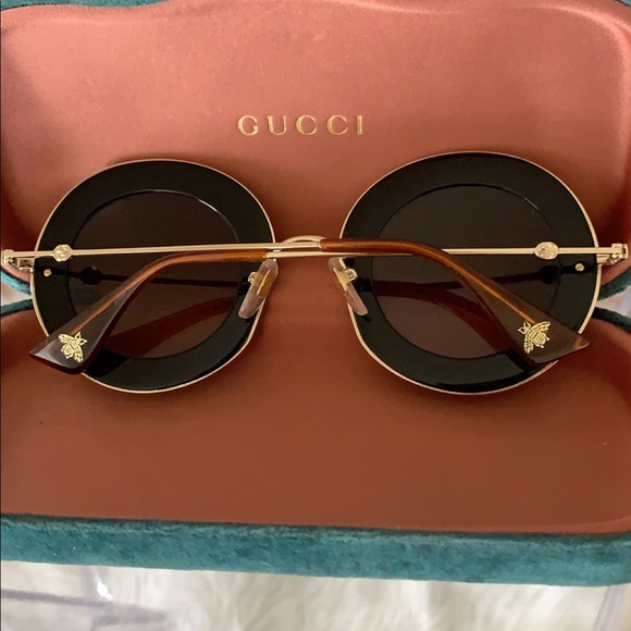Gucci sunglasses - Picture 2 of 2